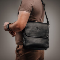 Чоловіча шкіряна сумка через плече (VS057Б) чорна