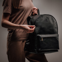 Чоловічий шкіряний рюкзак (VS090) чорний