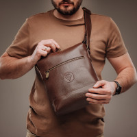 Чоловіча шкіряна сумка через плече (VS097) коричнева