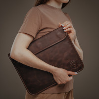Шкіряний чохол для ноутбука 15-16" коричневий